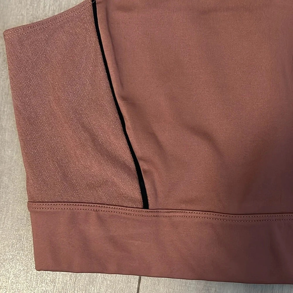 UNDER ARMOUR Asymmetric Full Coverage Sports Bra NWOT, Size M - Picture 5 of 12